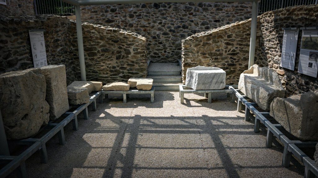 𝗔𝗺𝗳𝗶𝘁𝗲𝗮𝘁𝗿𝘂𝗹 𝗿𝗼𝗺𝗮𝗻 𝗱𝗲 𝗹𝗮 𝗨𝗹𝗽𝗶𝗮 𝗧𝗿𝗮𝗶𝗮𝗻𝗮 𝗦𝗮𝗿𝗺𝗶𝘇𝗲𝗴𝗲𝘁𝘂𝘀𝗮