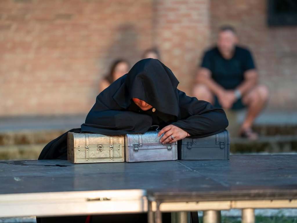 „Neguțătorul din Veneția” se joacă în această seară la festivalul Comic 7 B din Buzău. Atenție, se pune&nbsp;suflet