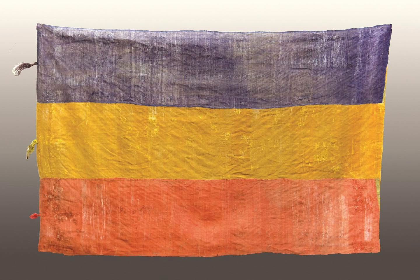 Tricolorul ca spațiu al memoriei: Ziua Drapelului Național, o sărbătoare a patrimoniului cultural