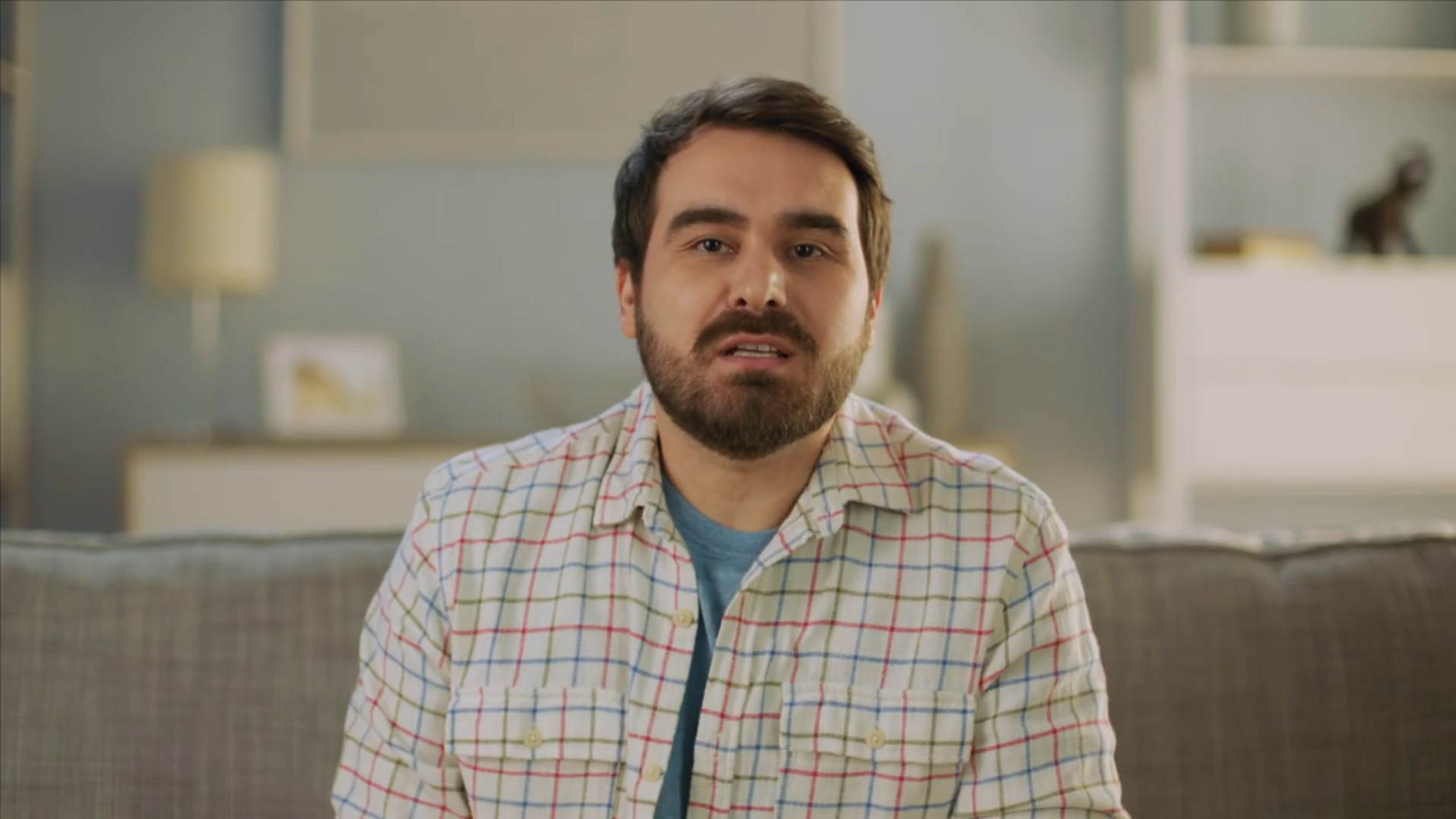Kadi Bulgakov, meșterul Alex din reclamele Kober: trei sezoane filmate cu regizorul Radu Bărbulescu