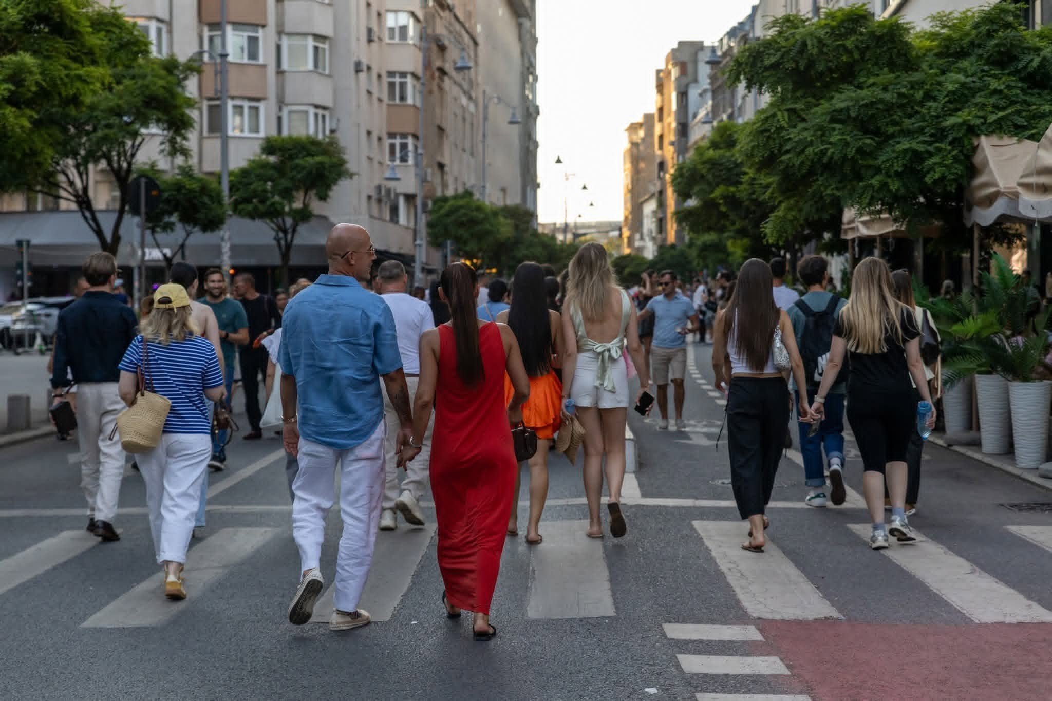 Bucureștiul respiră: Calea Victoriei redevine pietonală în al 16-lea weekend de Străzi deschise