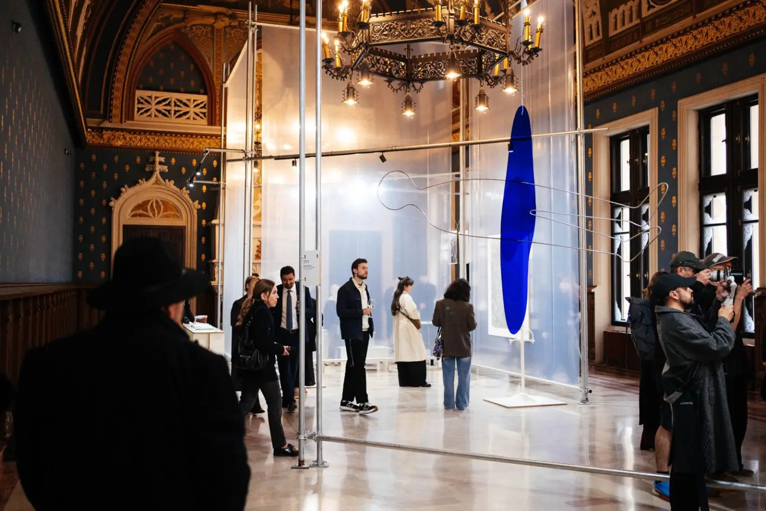 Romanian Creative Week revine la București, 2–8 octombrie: expoziție la Scânteia+, New Media la Palatul Regal și Radu Jude
