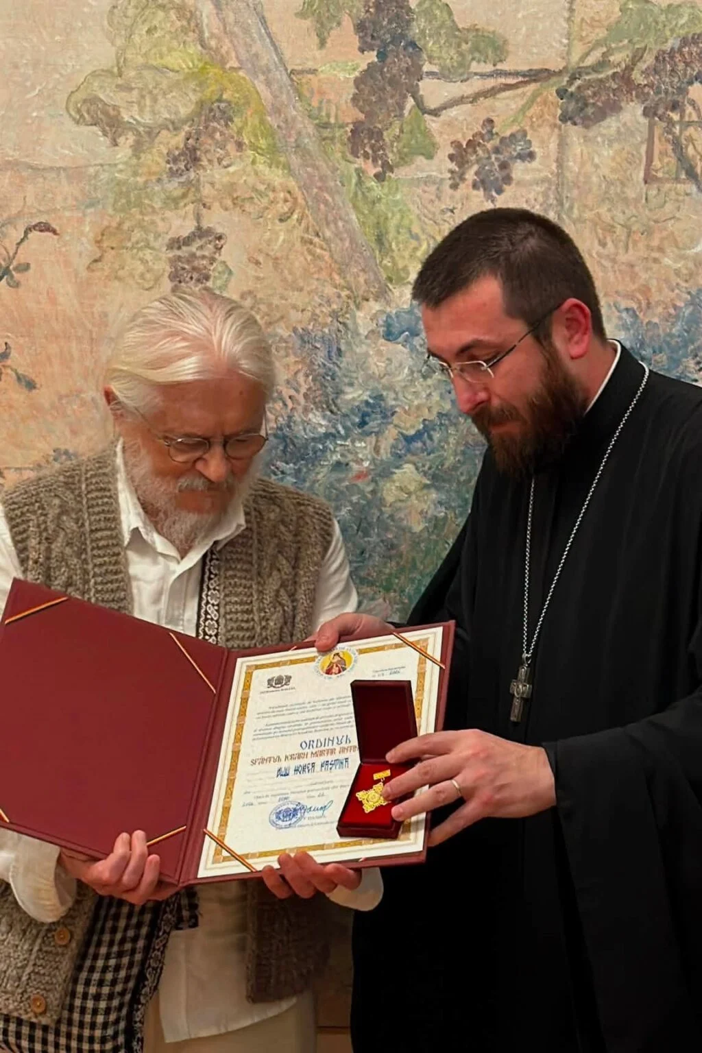 Pictorul Horea Paștina, ucenic al părintelui Stăniloae, a primit la 80 de ani Ordinul „Sfântul Ierarh Martir Antim Ivireanul”