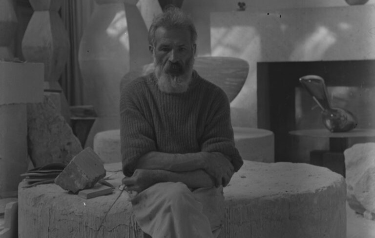 Brâncuși la MoMA: „Brancusi: The Artist and His Studio” ocupă tot etajul 6 al muzeului din New York, cu sprijinul ICR