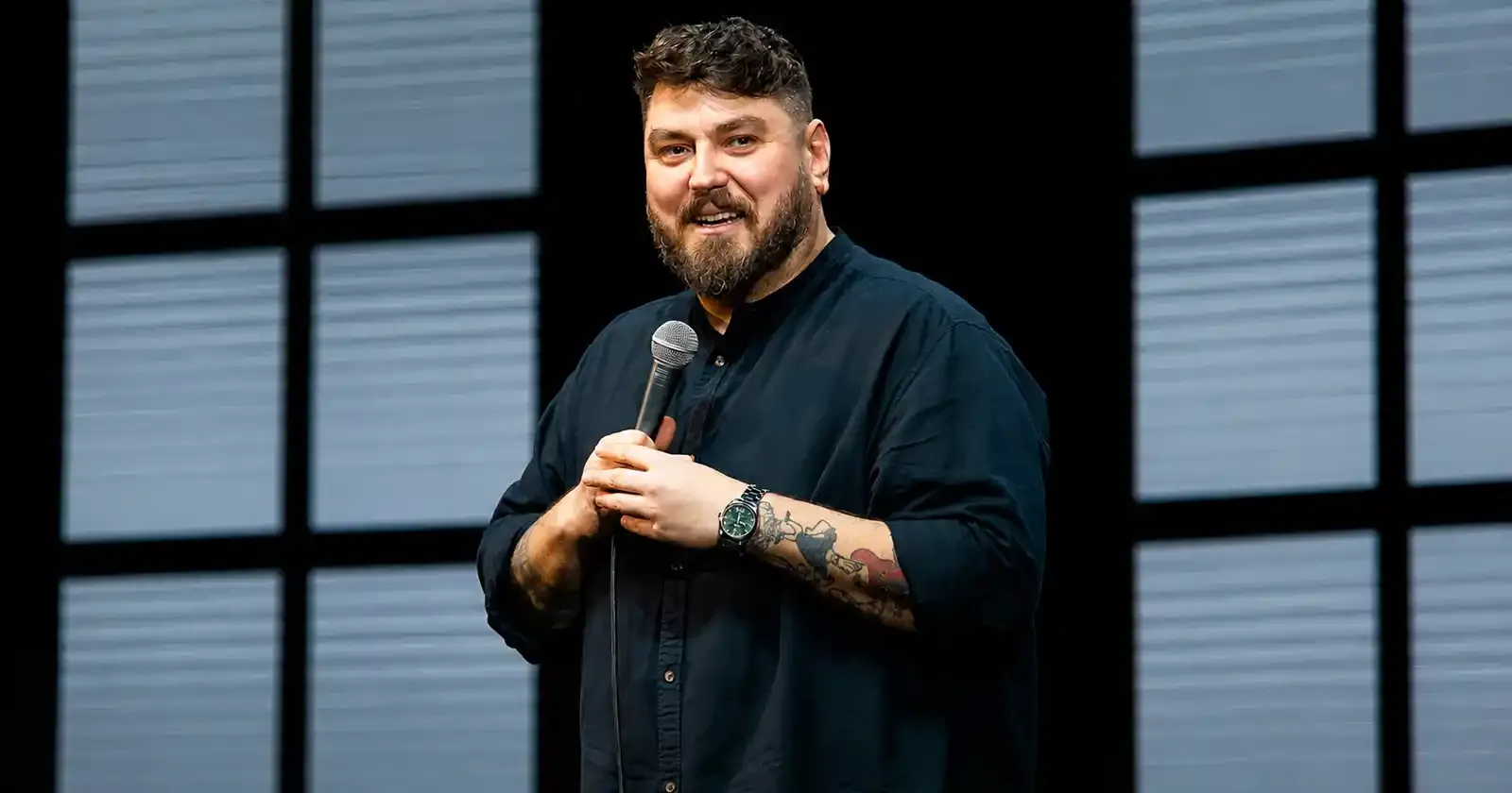 Micutzu marchează 20 de ani de stand-up cu „Atenție, vin urșii!”: calendarul turneului din noiembrie și decembrie